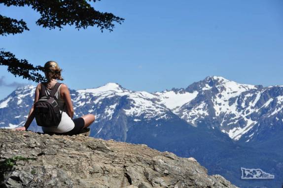 Tempo de descanso na trilha para o Cerro Piltriquitrón, em El Bolsón, na Argentina
